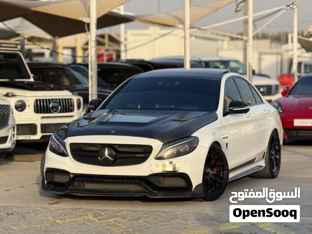 2015 مرسيدس بنز الفئة-C C 63 AMG