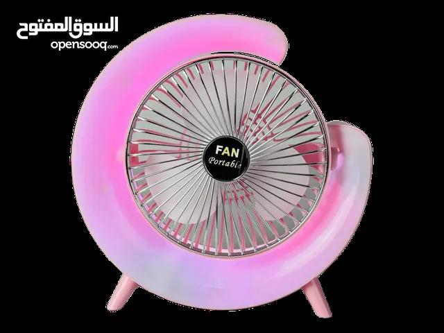 مروحة RGB رهيبة الميزات: مروحة مكتبية ملونة سهلة الحمل بتصميم دائري وعصري مصنوعة من مادة البلاستيك