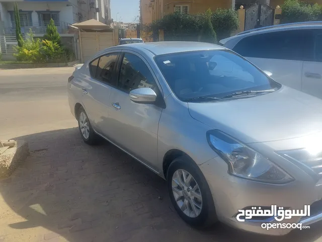 للبيع نيسان صني سوبر صالون موديل 2023 عداد: 37,000 كم فقط