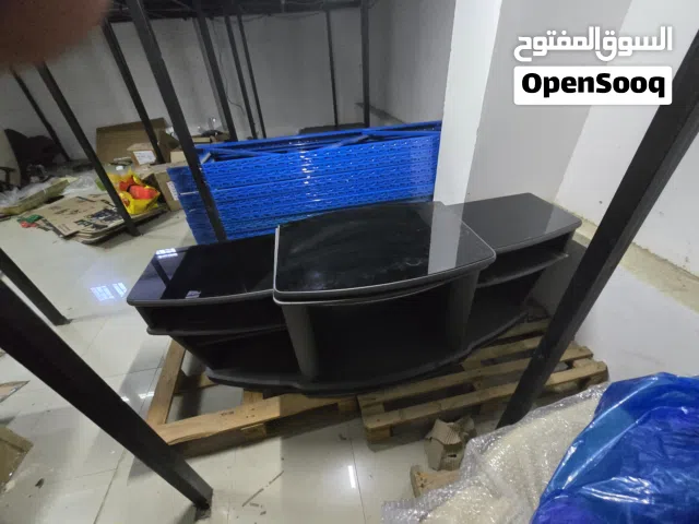 طاولة تلفزيون للبيع