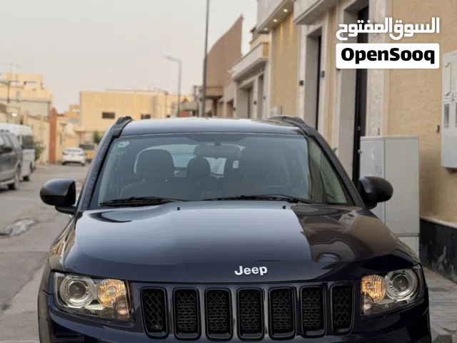 2014 جيب كومباس North