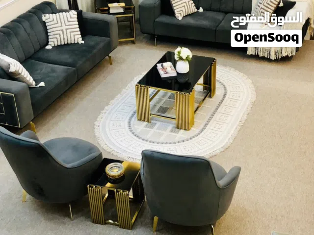 تخم قنفات تركي مستعمل قليل جداً نظيف ومريح بالجلوس اسفنج طبي