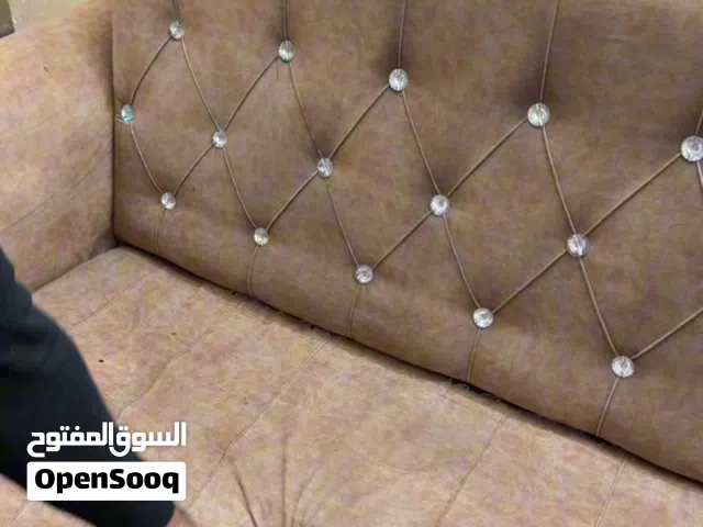 تخم ديوان مكون من 9 مقاعد