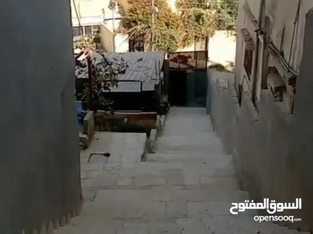 160 m2 3 Bedrooms Townhouse for Sale in Zarqa Jabal Al Ameer Hasan