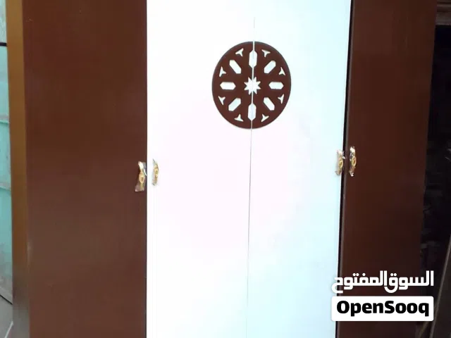 ربنا يبارك لصاحب النصيب دولاب عمولة 4 درفة خشب كونتر وقواشيط زان بحالة الجديد عرض 2متر للتواصل 01