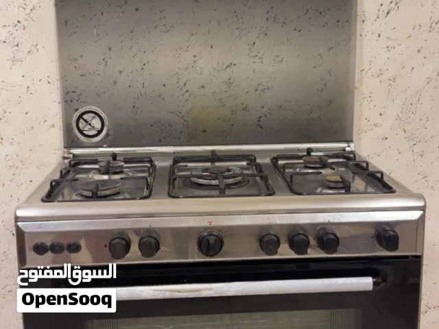 فرن غاز مستعمل للبيع مقاس 90*60  6 عيون غاز وفل شغال ومع المناصب