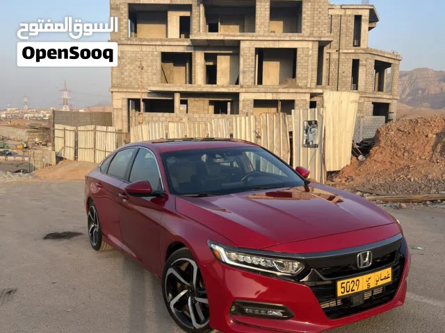 Accord 2.0T بحادث بسيط