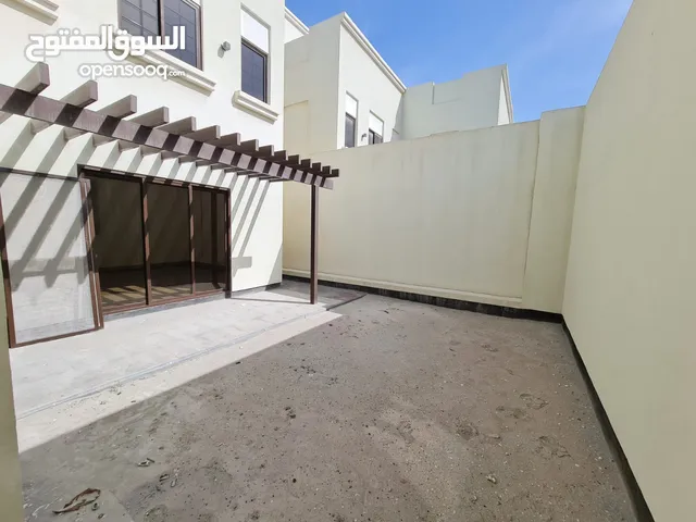 للإيجار فيلا في ديار المحرق شامل الكهرباء