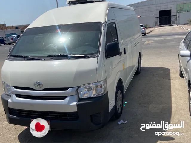 Used Toyota Hiace in Abu Dhabi