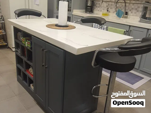 Kitchen Island with 3 Stools