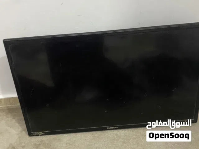 تلفزيون شاشه سامسونق 32 نضيفه