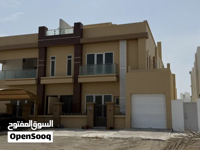 300 m2 4 Bedrooms Villa for Rent in Muscat Seeb