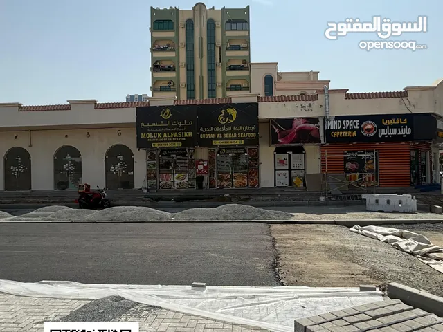 فرصة استثمارية مميزة في قلب عجمان!   محلات تجارية فاخرة للإيجار في الراشدية 1