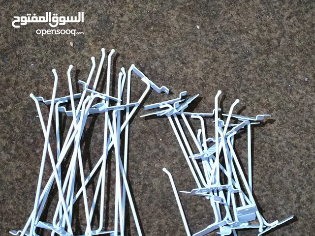 هوكات تعليق جداد 32 حبة 16 كبار و16 صغار كلهم للبيع بسعر 8 دنانير عنوان عمان الهاشمي الشمالي