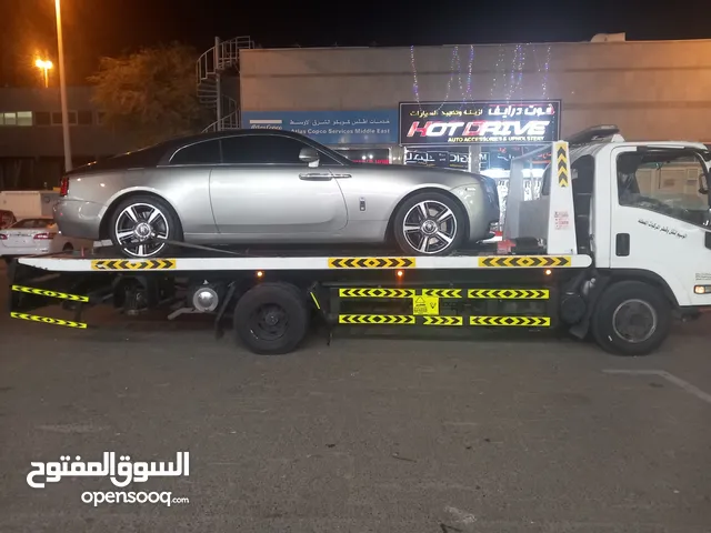 Tow Truck Isuzu 2015 in Abu Dhabi