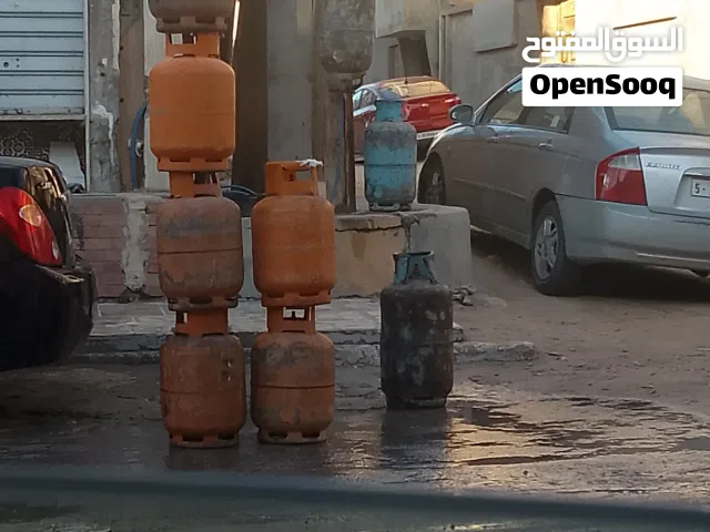 السلام عليكم موجود اسطوانة غاز للبييع المكان طرابلس