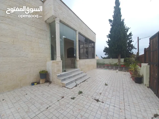 220 m2 3 Bedrooms Villa for Sale in Amman Naour