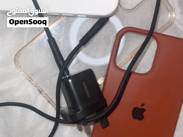 للبيع كفرات ايفون 13 برو ماكس وشاحن ايفون العادي الى تايب سي