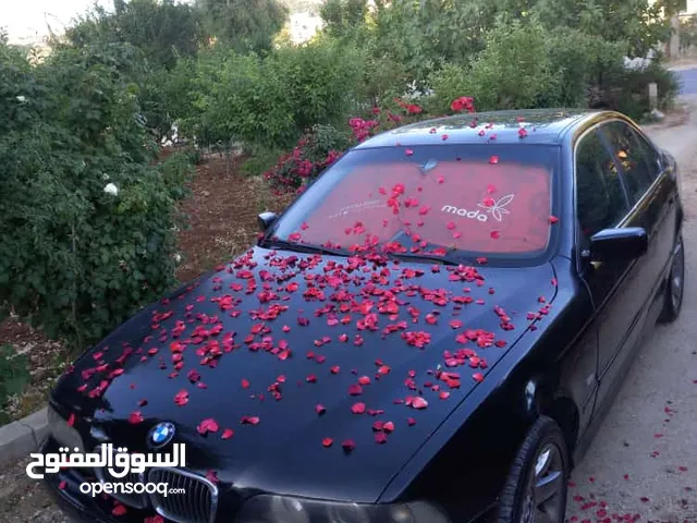 للبيع BMW 525 أسود ماتور 2500