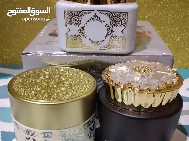 للبيع بخور وعود ولبان اكل ولبان معطر ومخلط عود ومخلطات أخرى ومرشات غرف وفراش وستائر وكنب وملابس