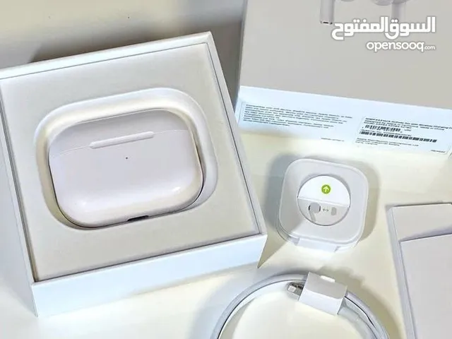 ايربودز برو 2 الجديدة, سماعات الأذن المنتظرة AirPods Pro 2 مختومة من شركة آبل.