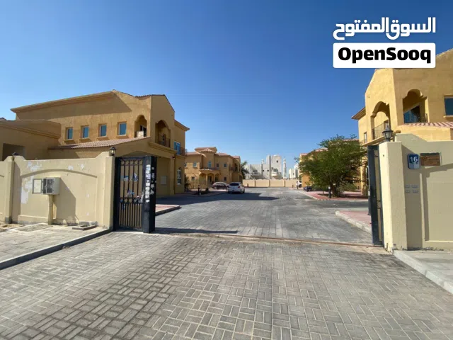 فيلا للإيجار محمد بن زايد سعر مميز جدا مواصفات عالية غرفة سائق خارجية ومطبخ خارجي و5 غرف نوم ماستر