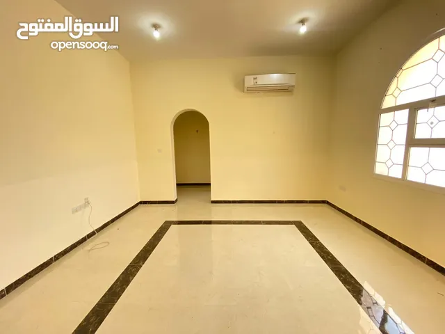 1 m2 4 Bedrooms Apartments for Rent in Abu Dhabi Shakhbout City