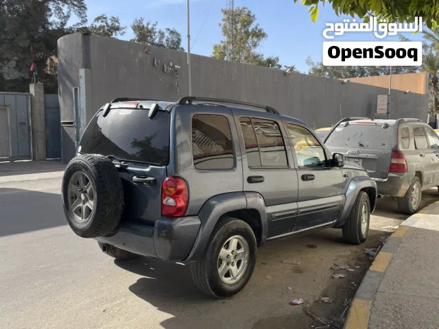 2002 جيب ليبرتى Sport