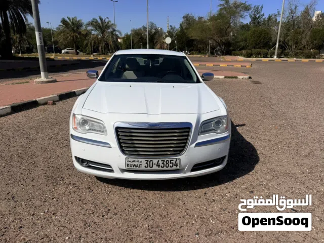 2013 كرايسلر 300 300S v8