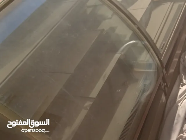 للبيع ثلاجات عرض 2 ثلاجه شغالين وبحاله جيده