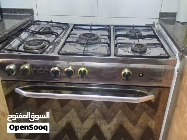 فرن غاز 90  ستانلس ستيل شغال بحاله جيده مايكرويف conty شغال وعلى الفحص حجم كبير للبيع بسعر مغري
