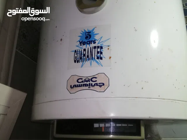 سخان كهرباء مستعمل 30 لتر