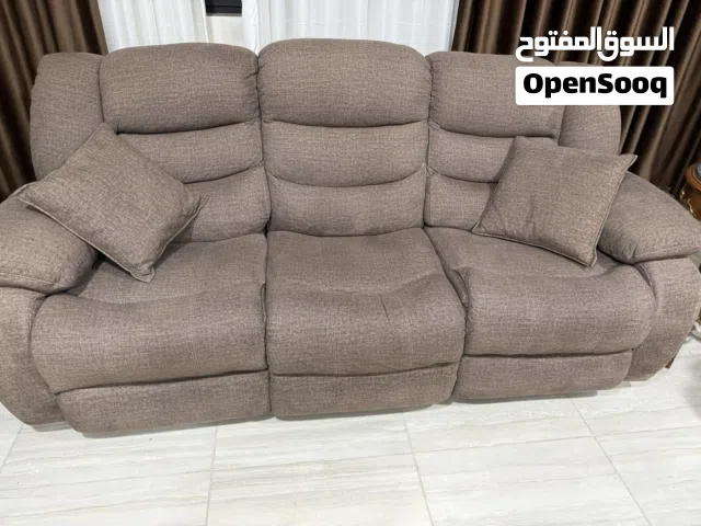 طقم كنب ركيلاينر أمريكي  ثلاثية +ثنائية +2مفردتين