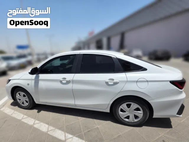 2023 تويوتا يارس Basic