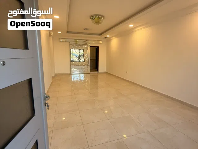 400 m2 3 Bedrooms Apartments for Rent in Hawally Jabriya