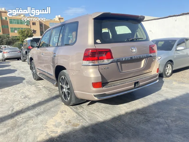 Used Toyota Land Cruiser in Tripoli