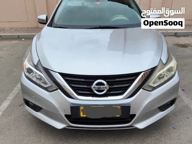 Nissan Altima 2017 2.5 SL in excellent condition