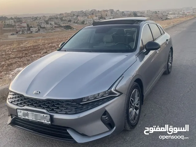 Sedan Ford in Amman