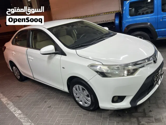 2016 Toyota Yaris E