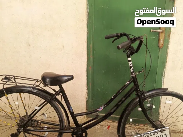 السلام عليكم بسكليت ياباني جنط 26مية بالمية بريكات شغالة كواشيك وكالة بس محتاج بدالات كلو شغال