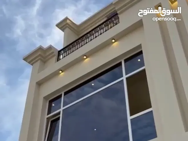 فيلا أنيقة وراقية وجديدة للبيع في الخوض الخامسة حي الكوثر