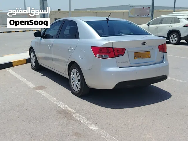 2010 كيا سيراتو EX