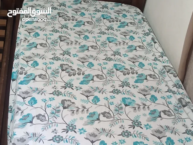 تخت مفرد للبيع