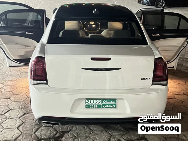2022 كرايسلر 300 Touring