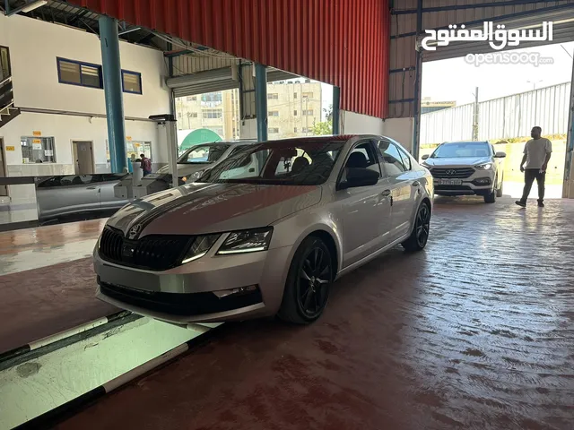 سكودا اوكتافيا 2019 رخصة دهان شركة فل كامل اضافات