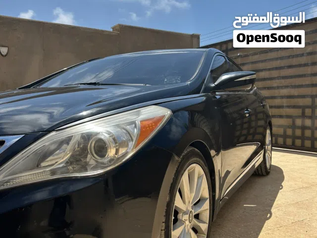 2013 هيونداي ازيرا Standard