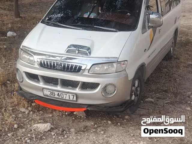 2002 هيونداي H1 Standard