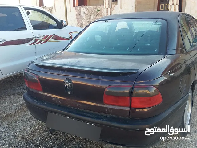 Used Opel Omega in Tafila