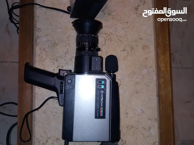 كاميرا فيديو VHS ماركه هيتاشي ياباني اصلي + power supply +Stand كشاف اضاءه ألماني قوه اضاءه 1000 وات