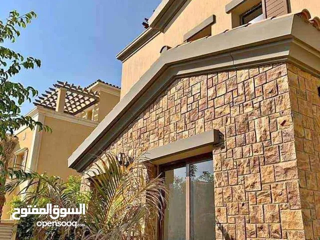للبيع فيلا كورنر 205 متر كمبوند تلال ايست بجوار بالم هيلز وماونتن فيو Villa For Sale Telal East